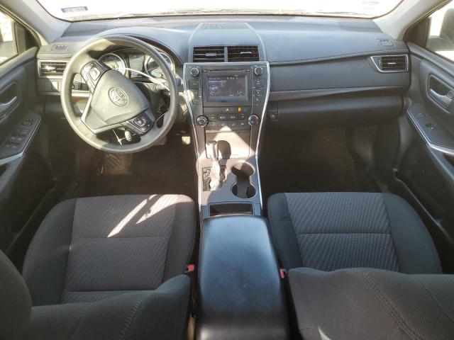  TOYOTA CAMRY 2017 Srebrny