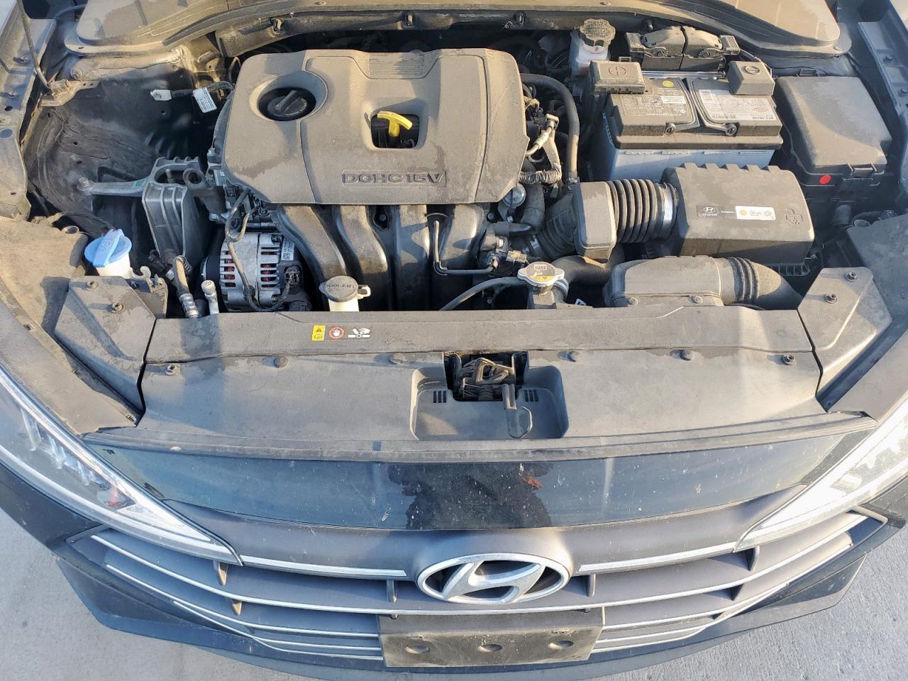 2019 Hyundai Elantra - Image 11