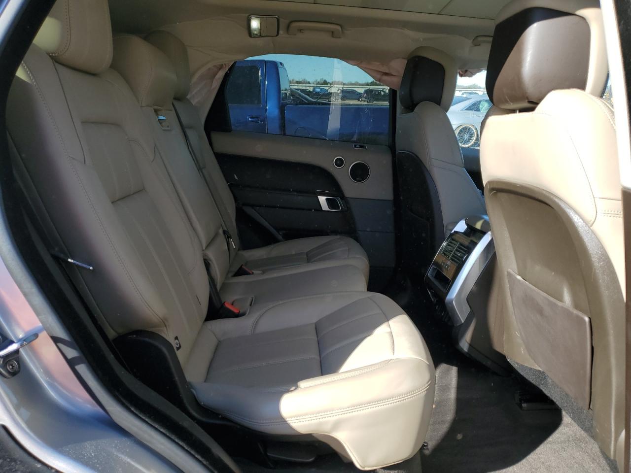 2019 Land Rover Range Rover - Image 10