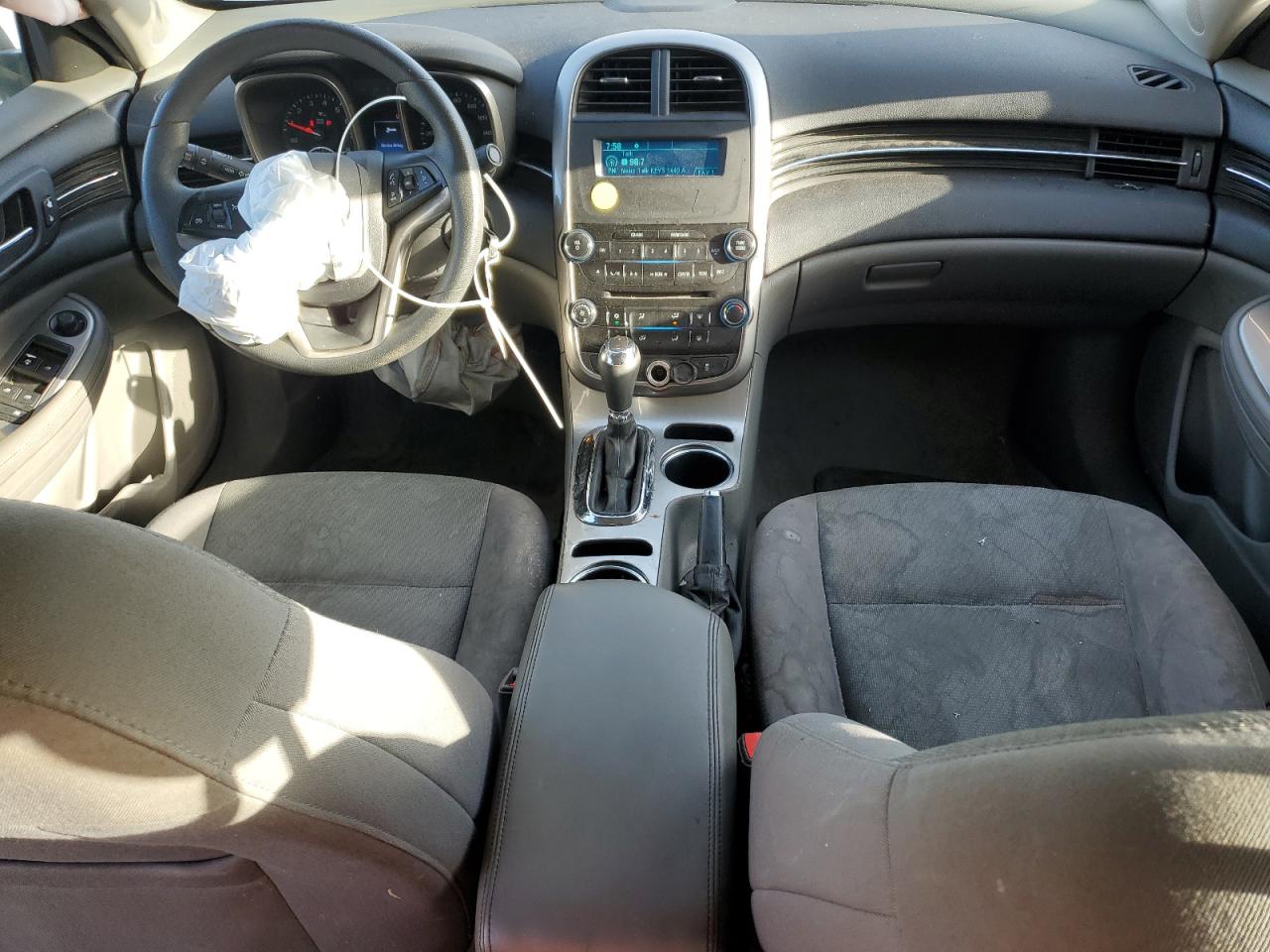 2015 Chevrolet Malibu - Image 8