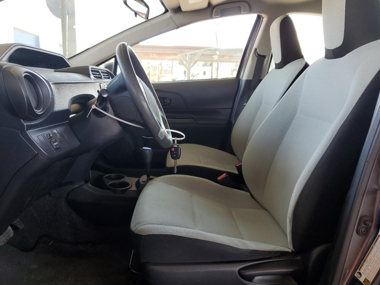 2015 Toyota Prius C VIN: JTDKDTB30F1587373 Lot: 50828185