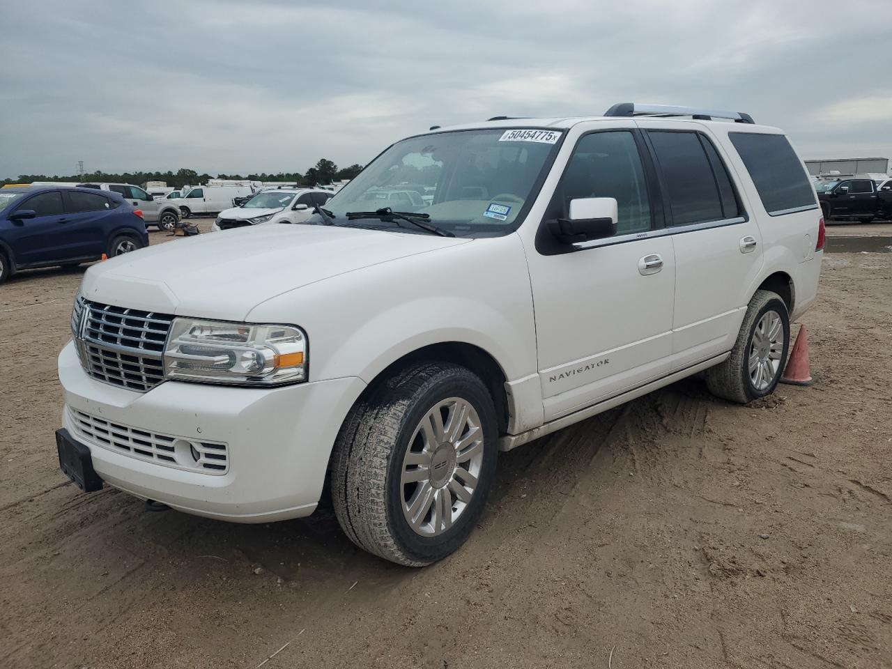 2013 Lincoln Navigator for Sale in Houston, TX - Rear End