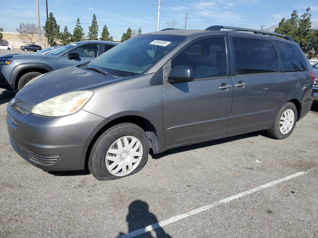 2005 Toyota Sienna Ce na sprzedaż w Rancho Cucamonga, CA - Side