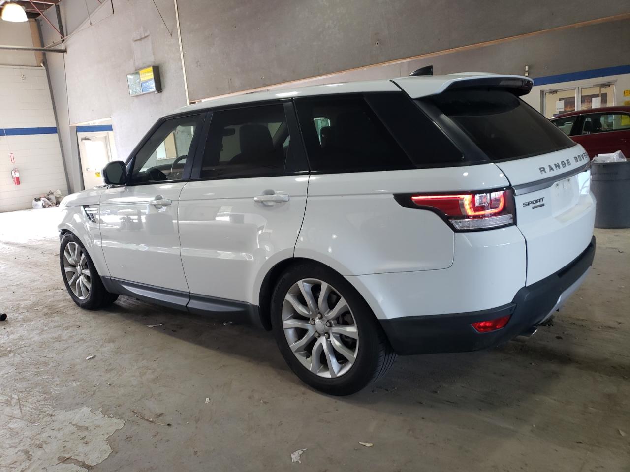 2017 Land Rover Range Rover - Image 2