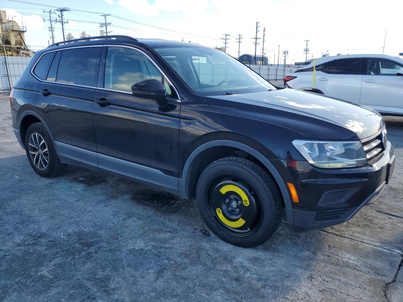 2020 Volkswagen Tiguan - Image 4