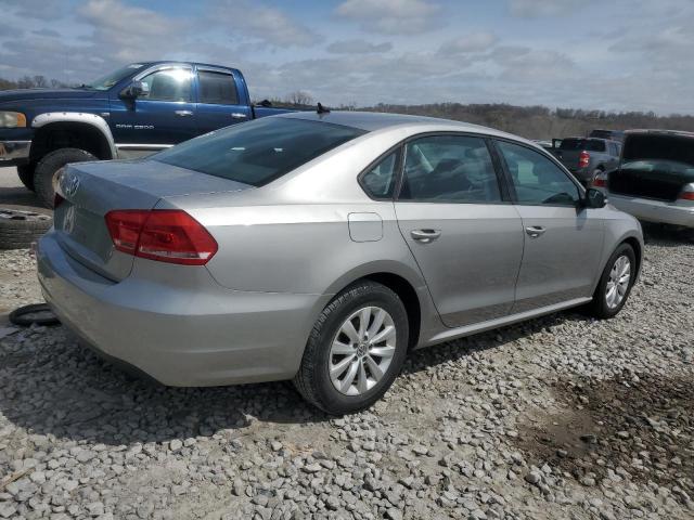  VOLKSWAGEN PASSAT 2012 Серебристый