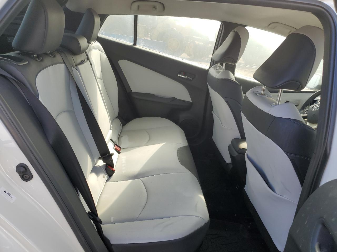 2017 Toyota Prius - Image 10