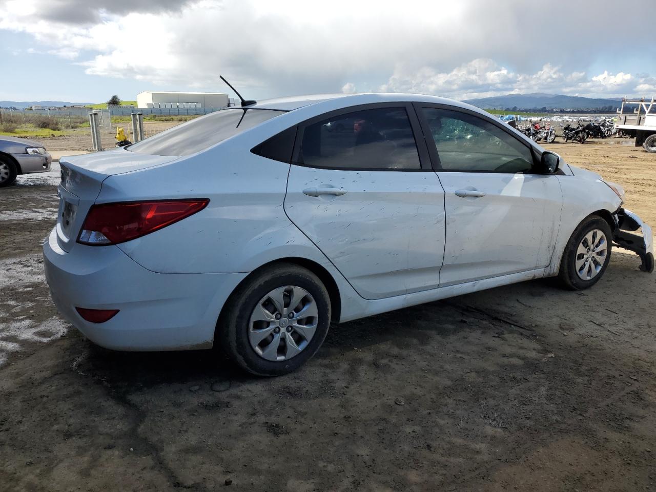 2017 Hyundai Accent - Image 3