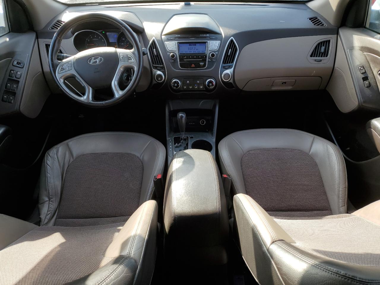 2011 Hyundai Tucson - Image 8