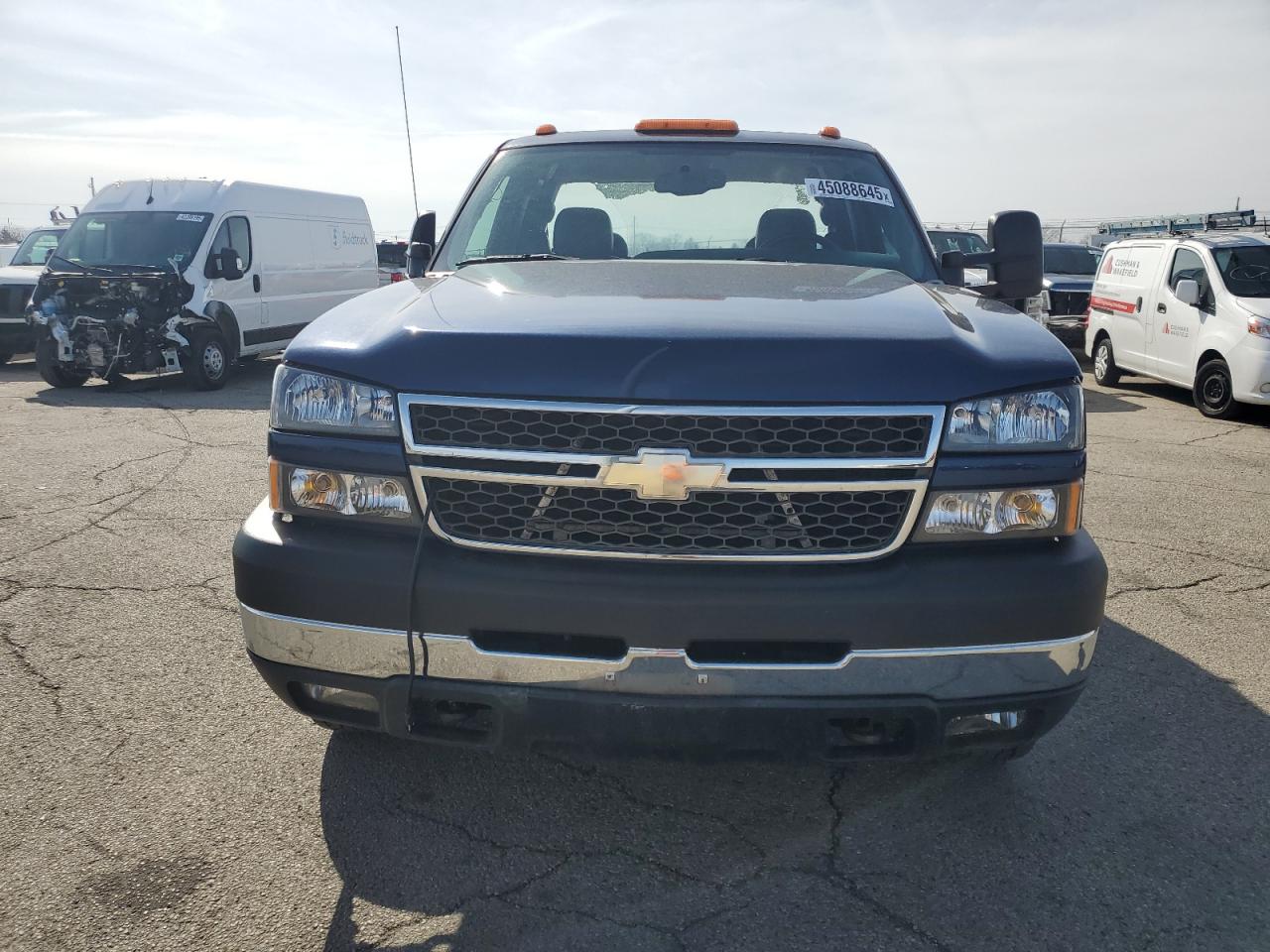 2007 Chevrolet Silverado - Image 6