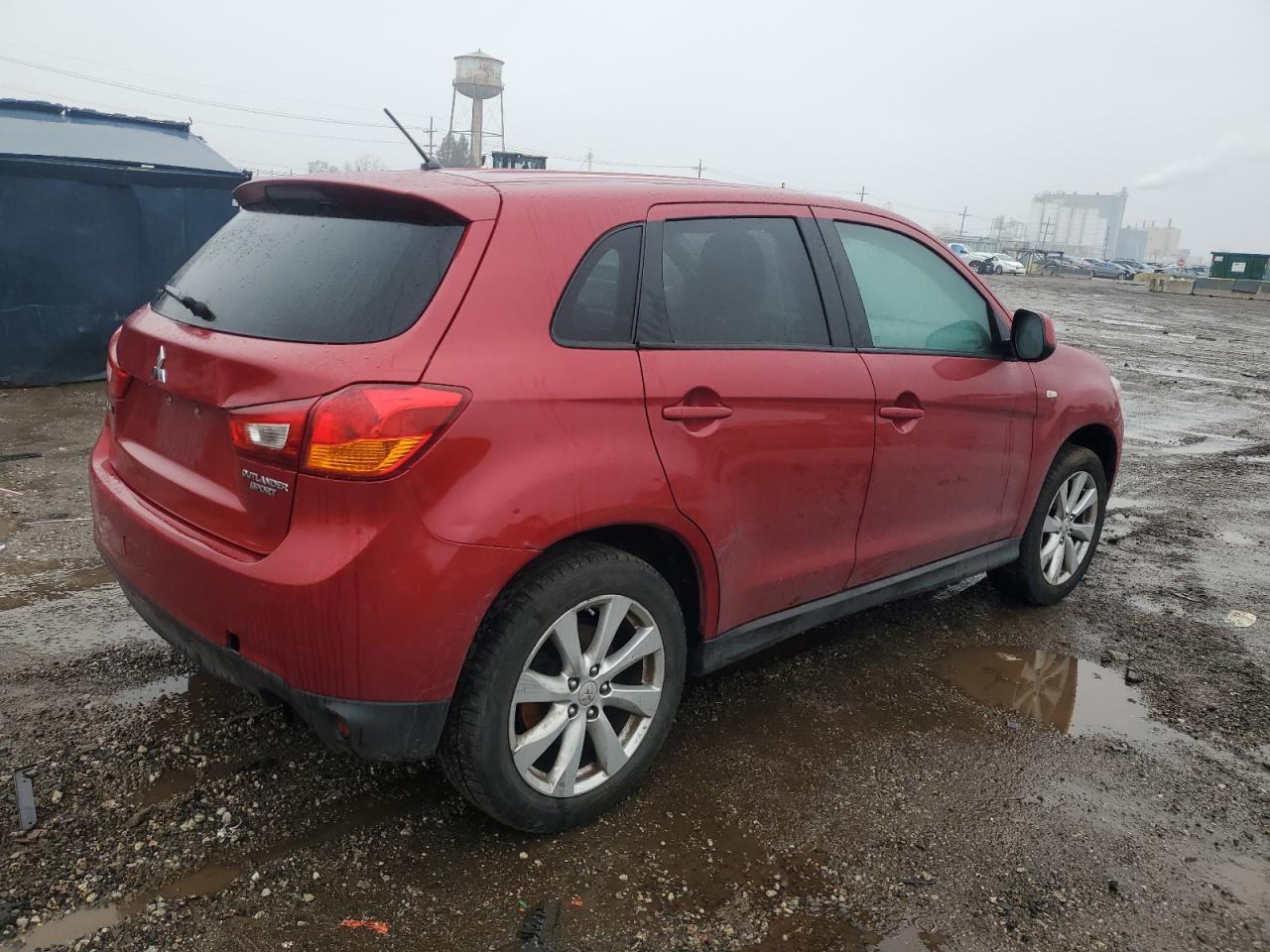 2015 Mitsubishi Outlander - Image 3