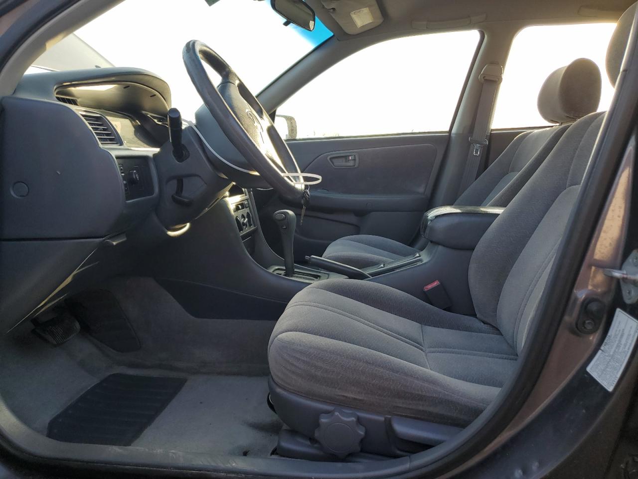 1998 Toyota Camry - Image 7