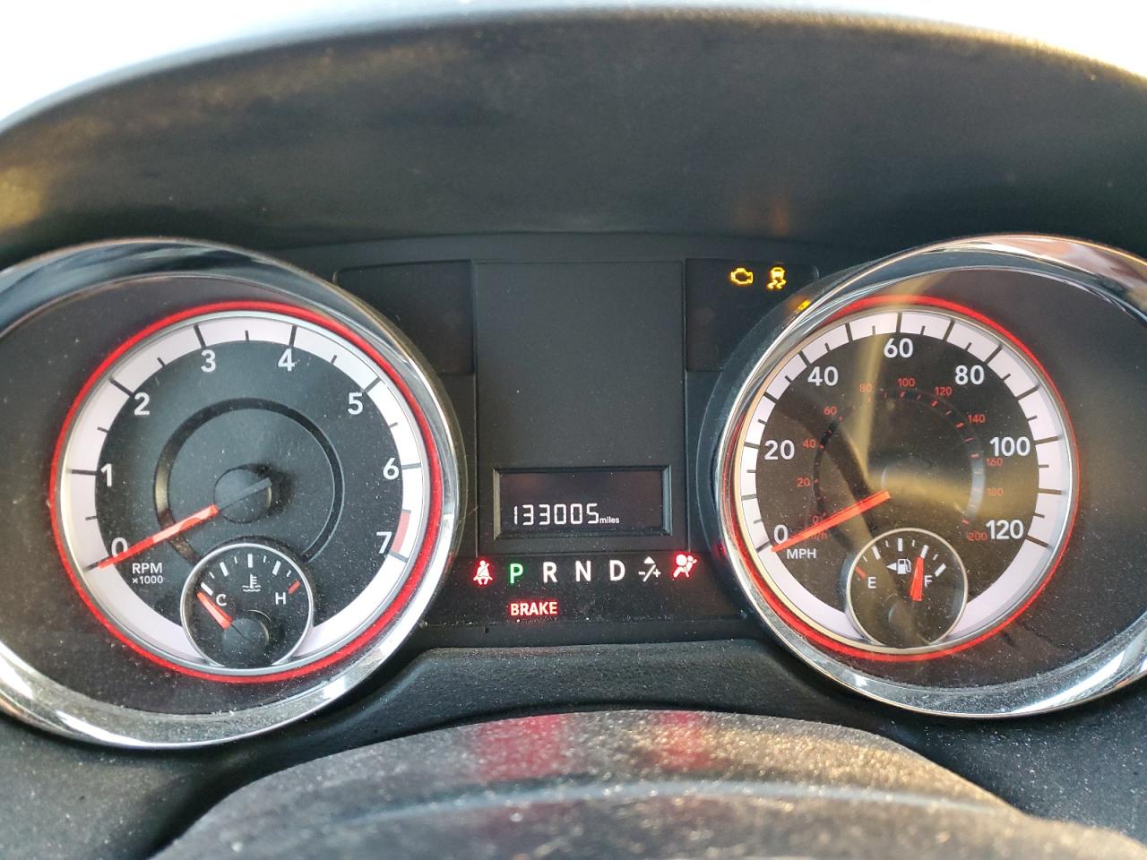 2019 Dodge Caravan - Image 9