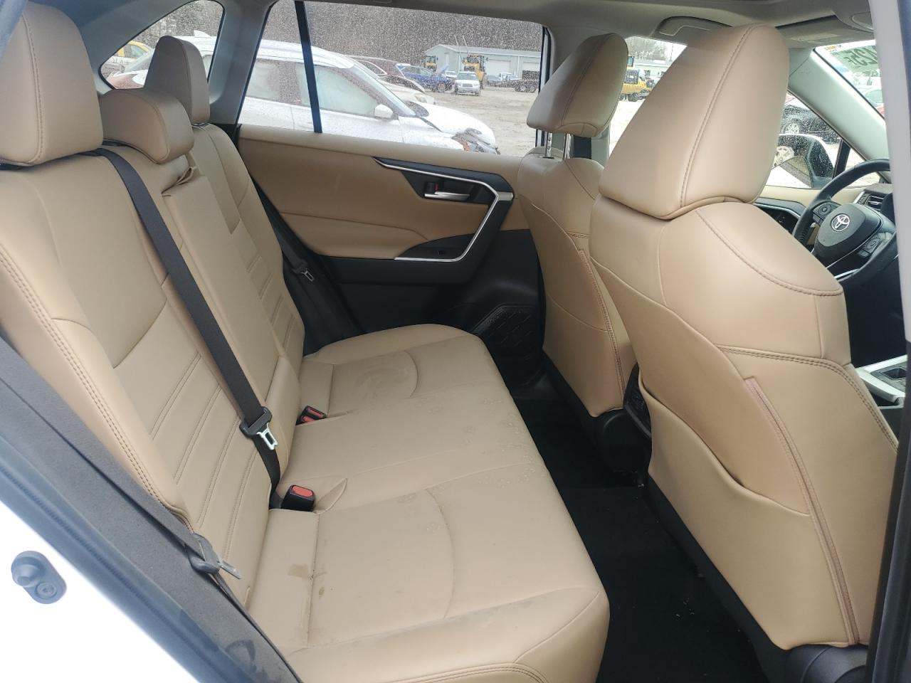 2020 Toyota Rav4 Xle Premium VIN: JTMA1RFVXLD528716 Lot: 47680425