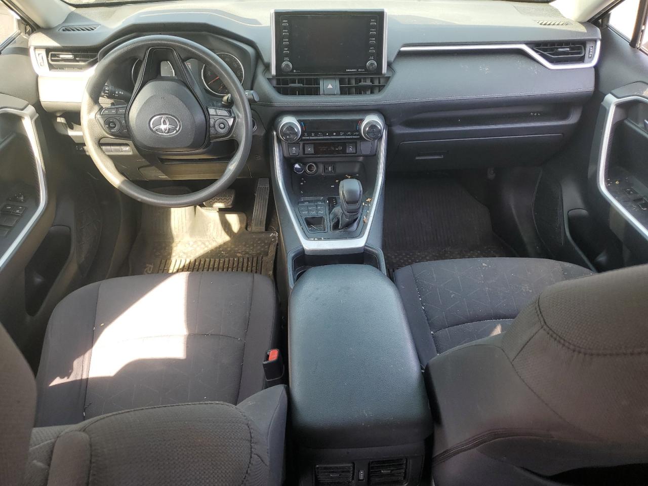 2019 Toyota RAV 4 - Image 8