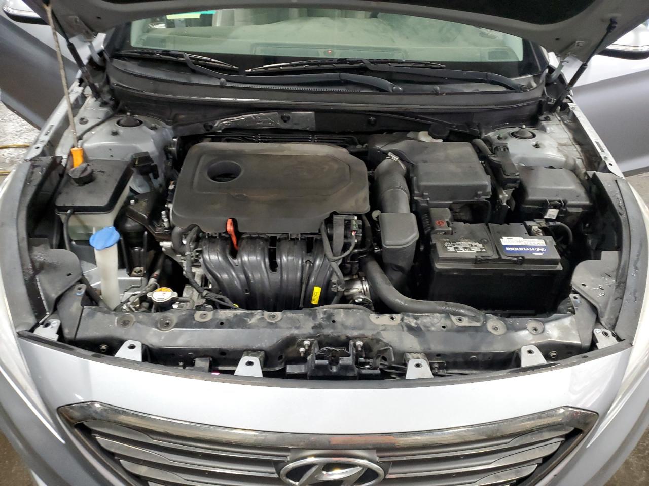 2015 Hyundai Sonata - Image 11