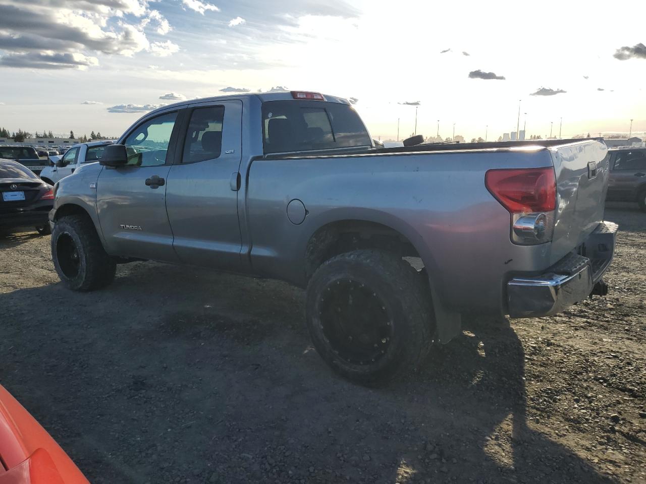 2007 Toyota Tundra - Image 2
