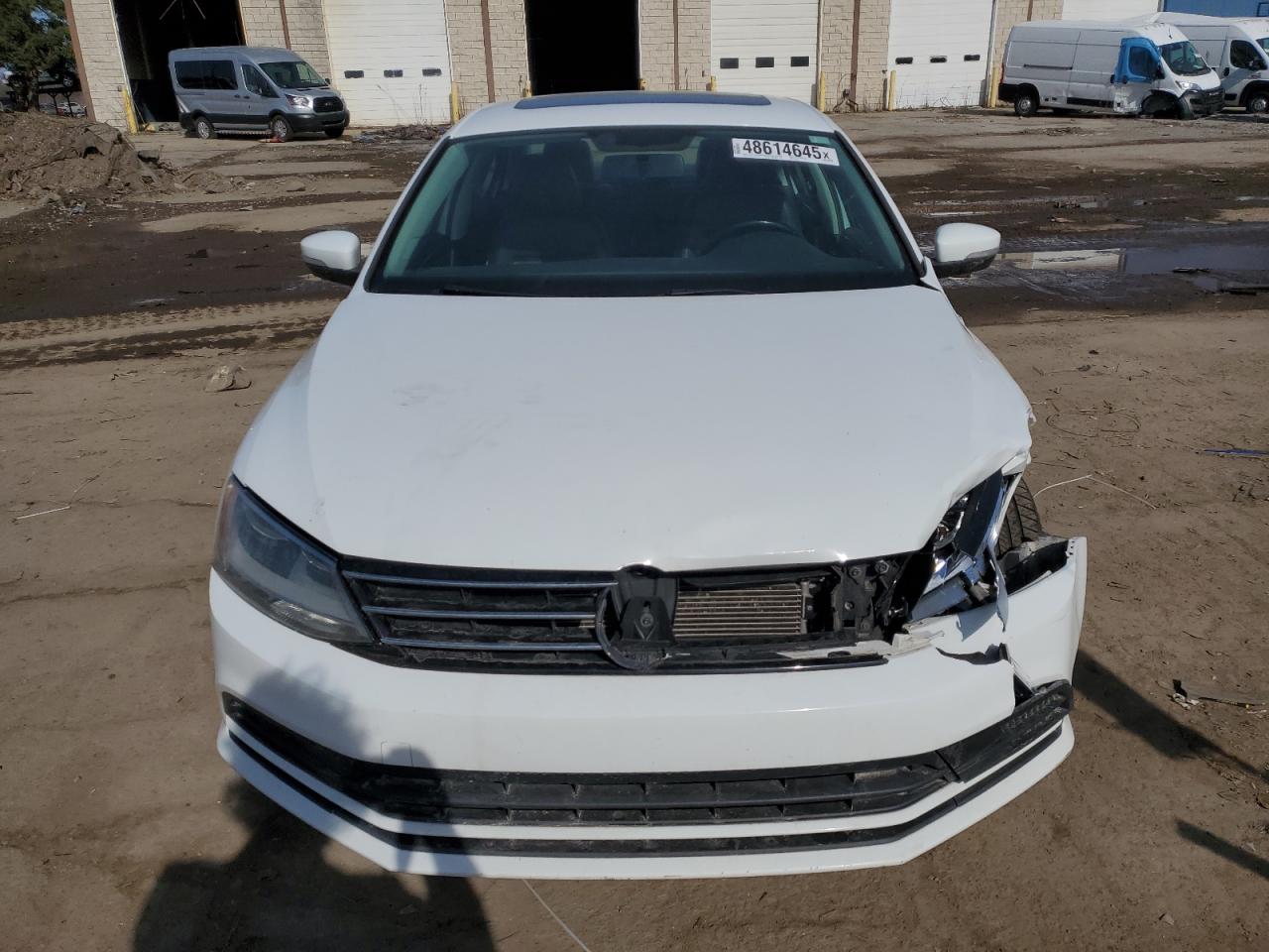 2015 Volkswagen Jetta - Image 5