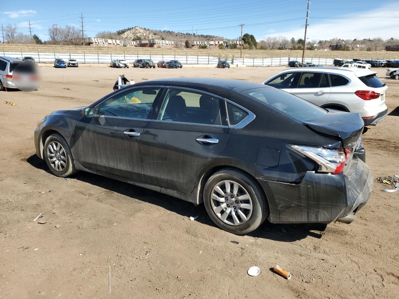 2017 Nissan Altima - Image 2
