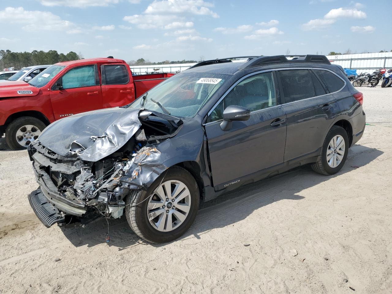 2018 Subaru Outback 2.5I Premium for Sale in Harleyville, SC - Front End