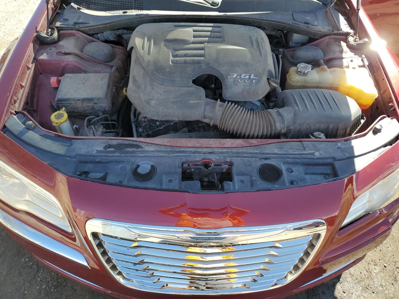 2013 Chrysler 300 - Image 11