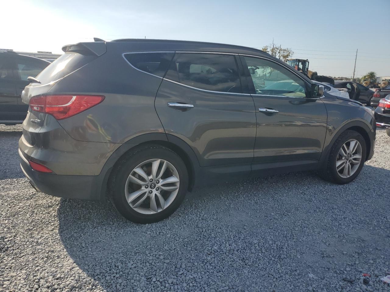 2014 Hyundai Santa Fe - Image 3