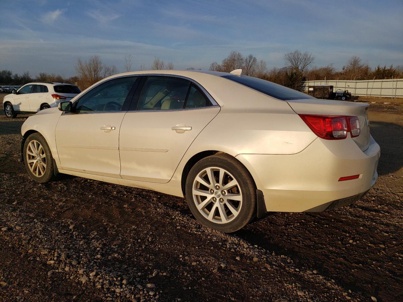 2014 Chevrolet Malibu - Image 2