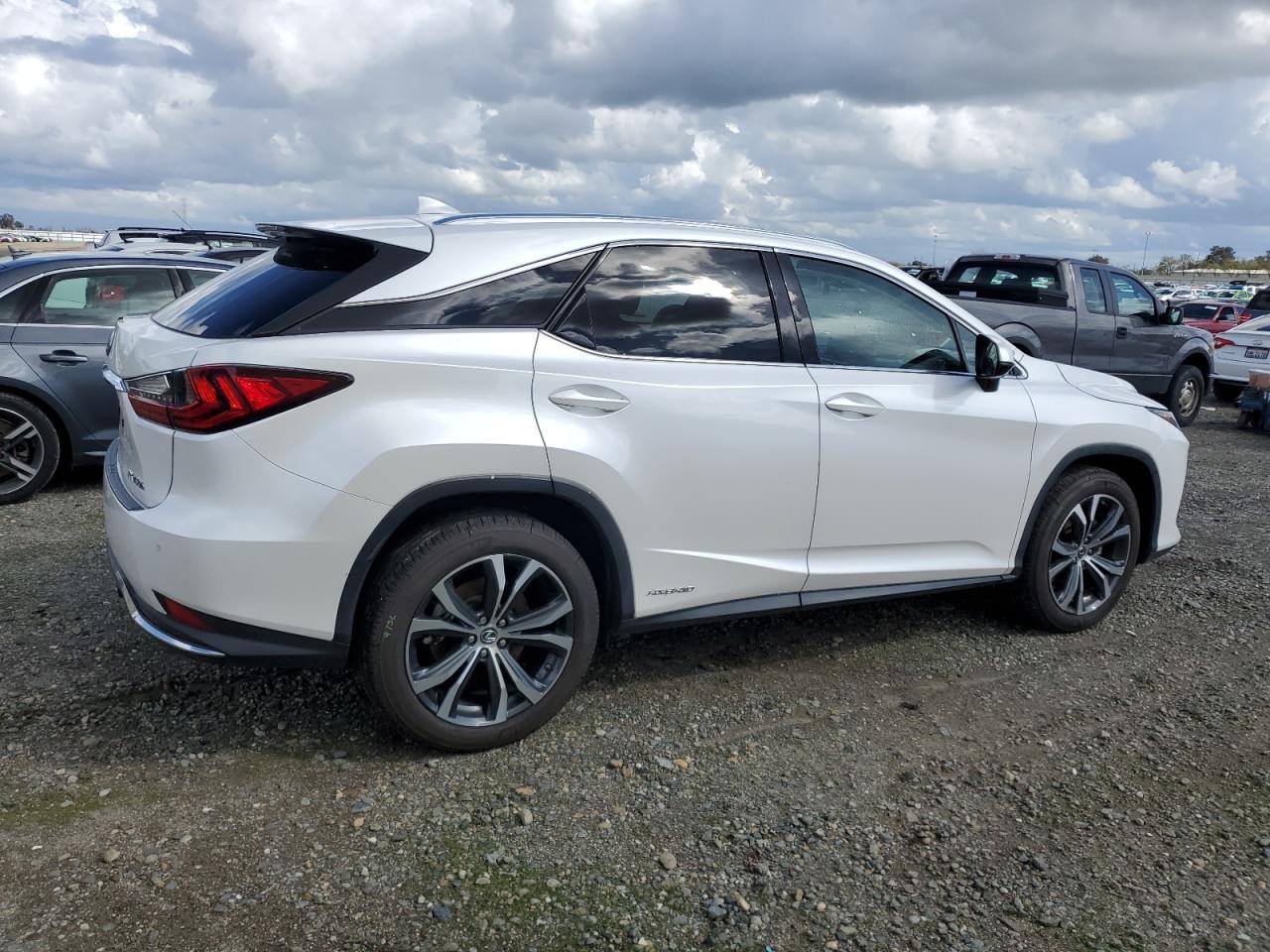 2022 Lexus RX - Image 3