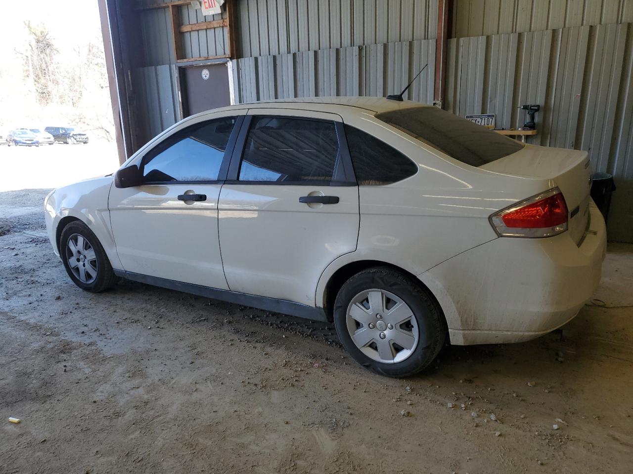 2010 Ford Focus - Image 2
