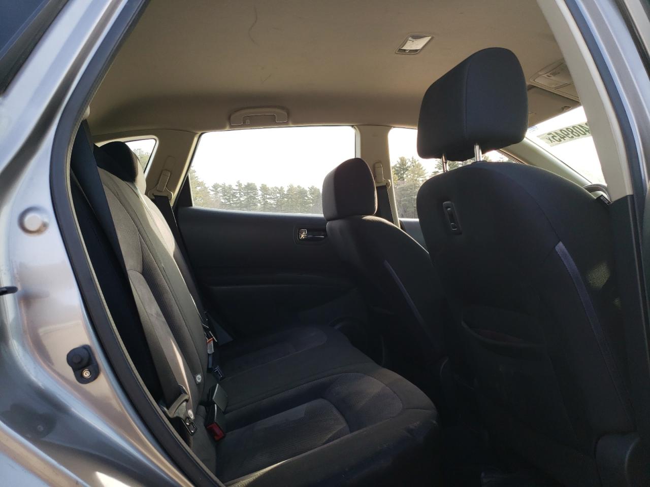 2011 Nissan Rogue - Image 11