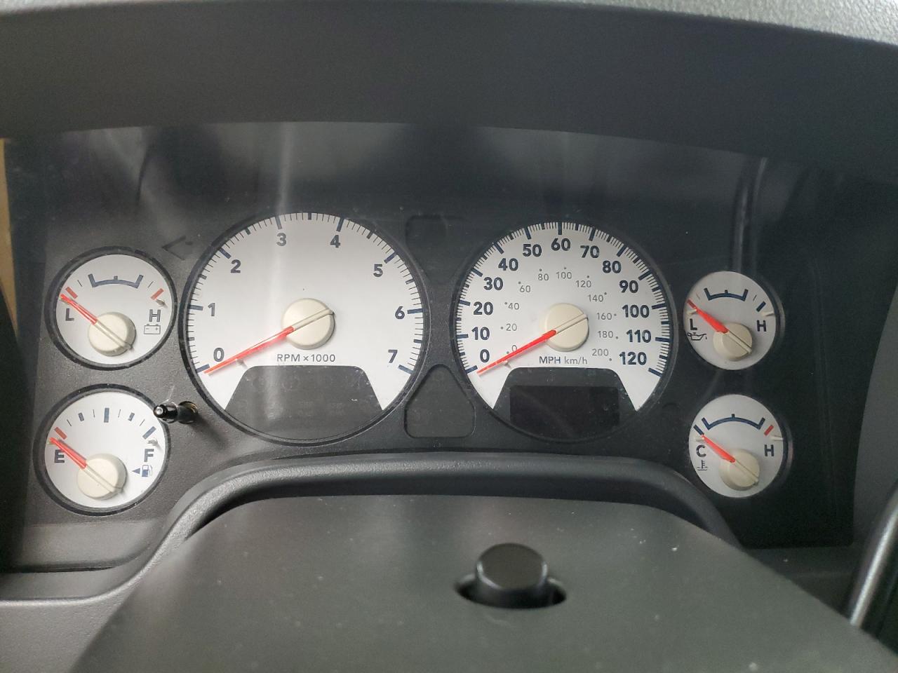 2006 Dodge RAM - Image 9
