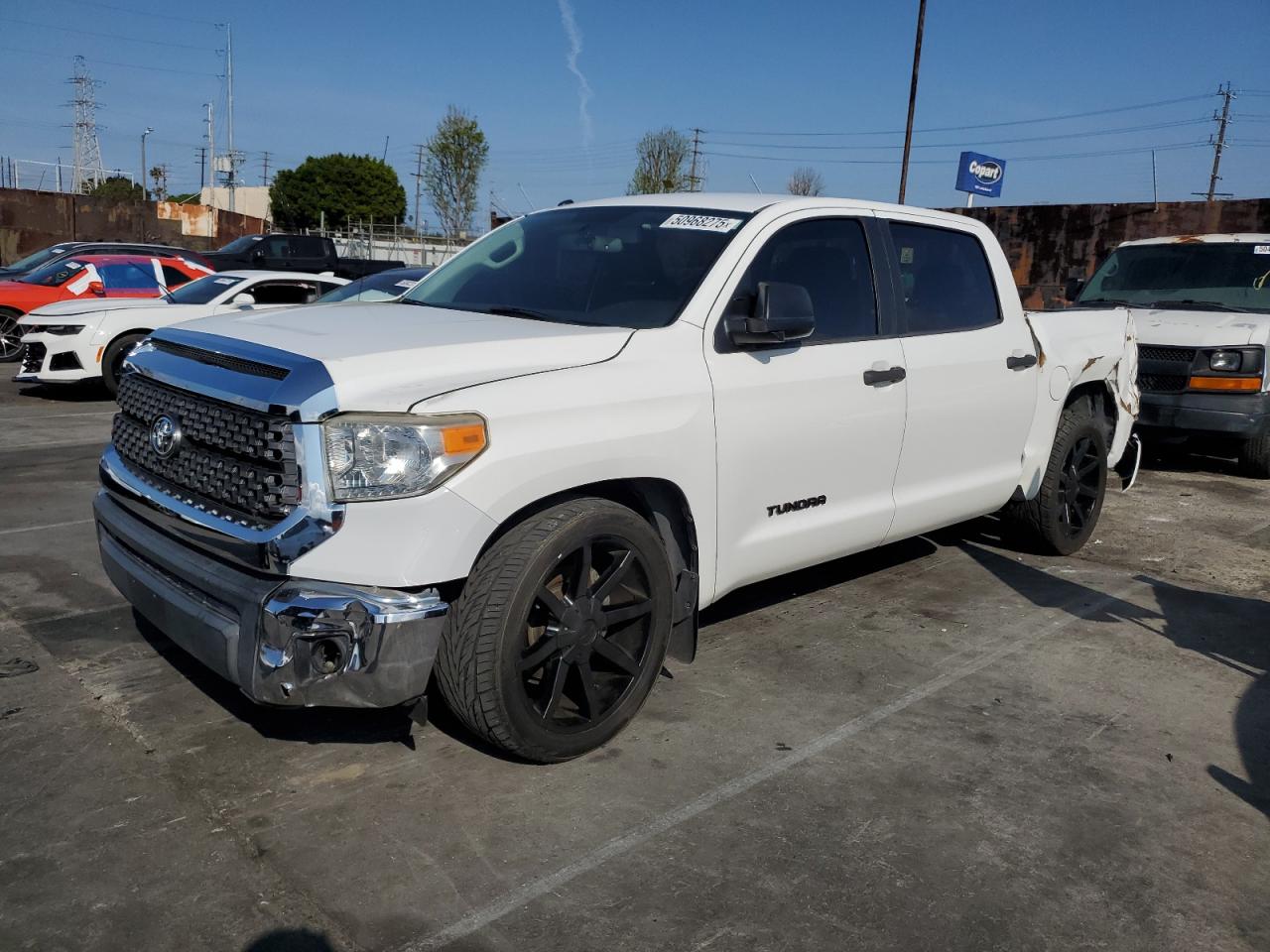 2016 Toyota Tundra Crewmax Sr5 de vânzare în Wilmington, CA - Rear End