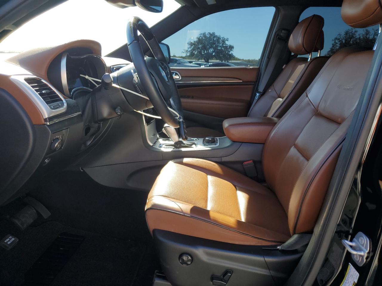 2019 Jeep Grand Cherokee - Image 7