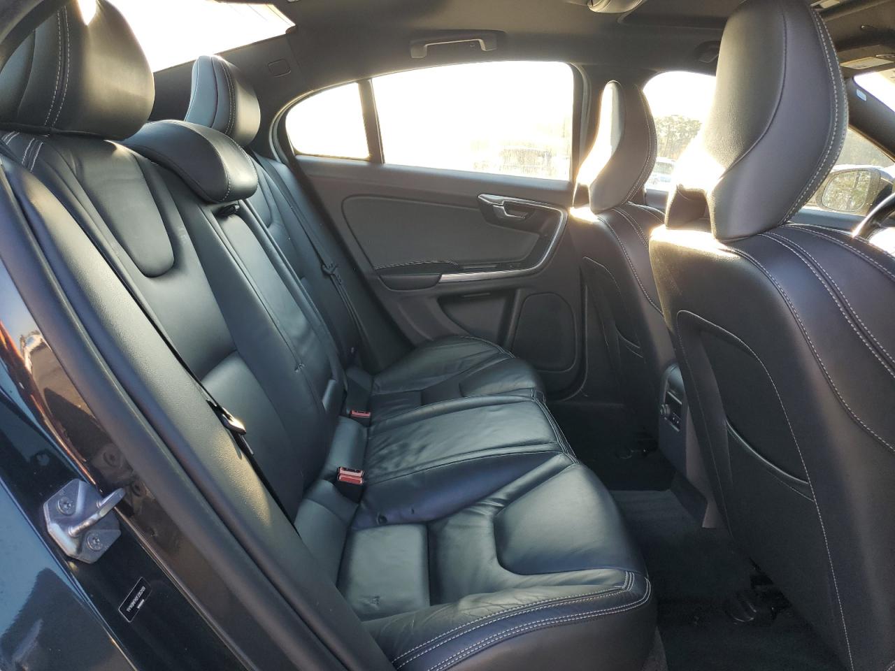 2015 Volvo S60 Platinum VIN: YV149MFM2F2353128 Lot: 48517635