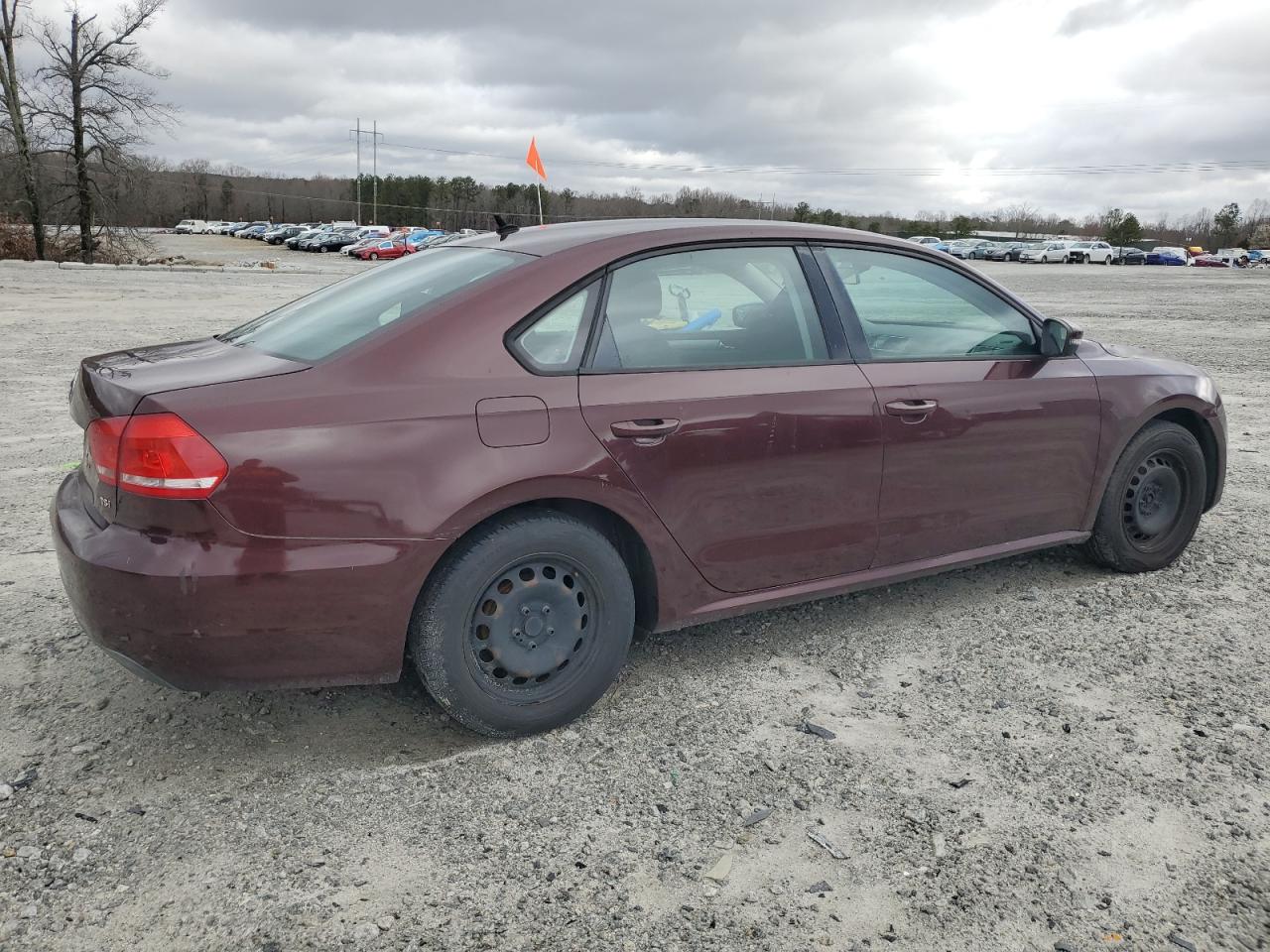 2014 Volkswagen Passat - Image 3