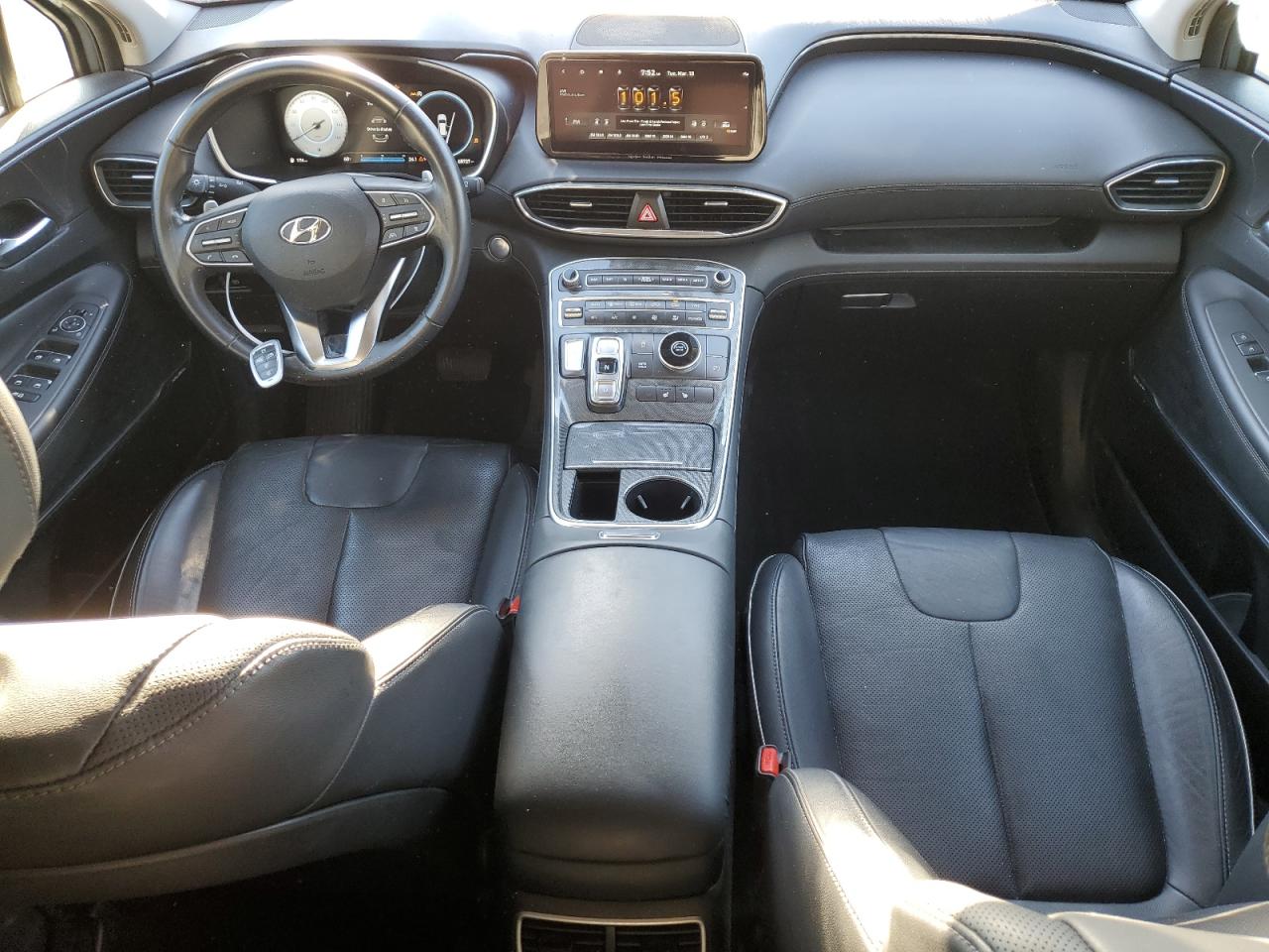 2022 Hyundai Santa Fe - Image 8