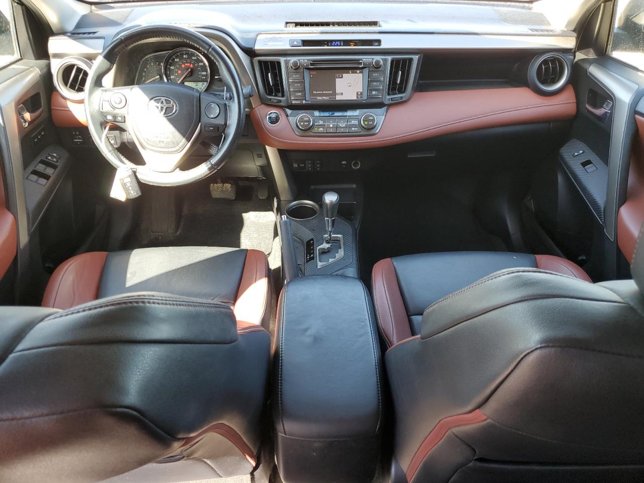 2015 Toyota RAV 4 - Image 8