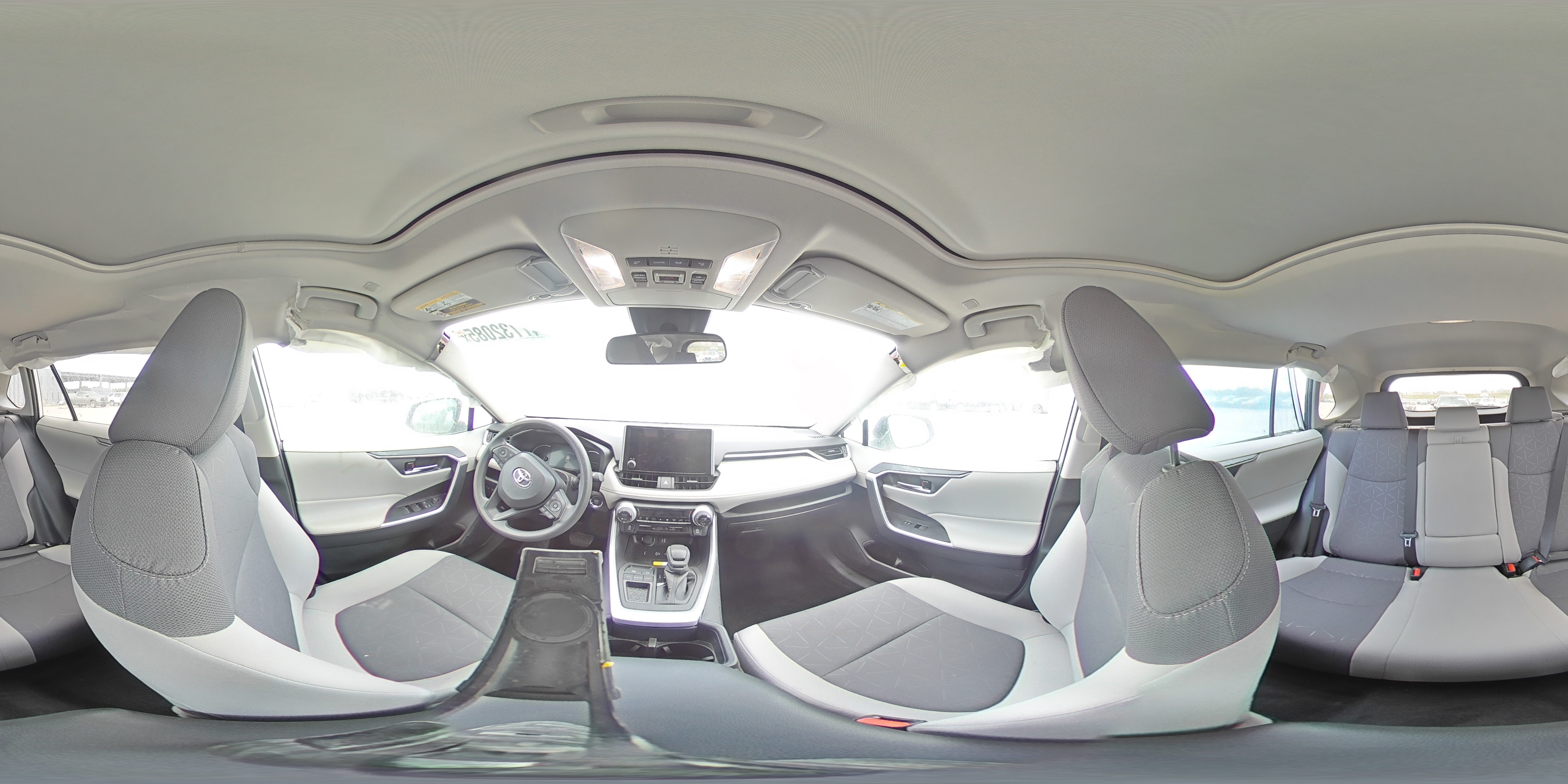 2024 Toyota RAV 4 - Image 13