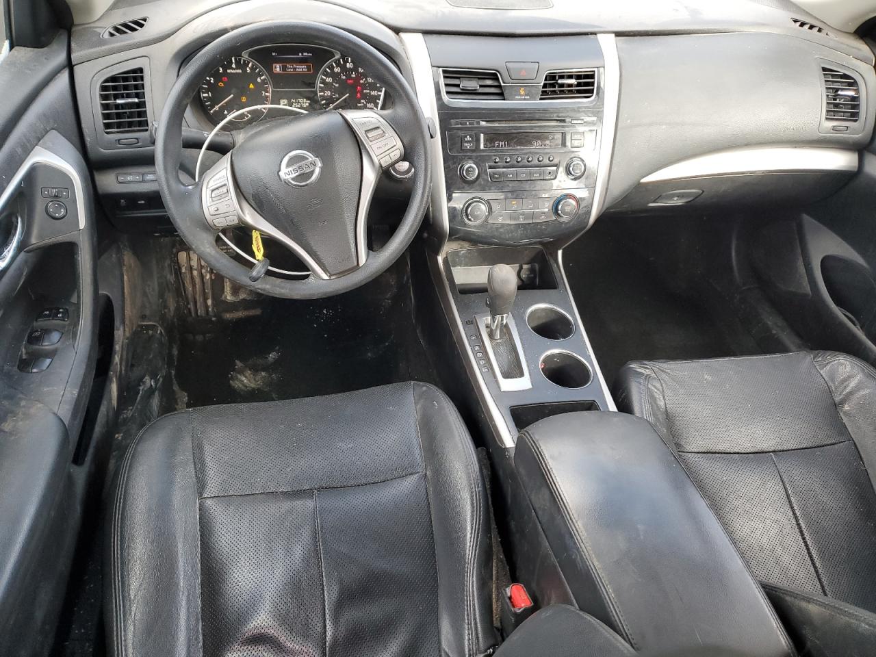 2015 Nissan Altima - Image 8