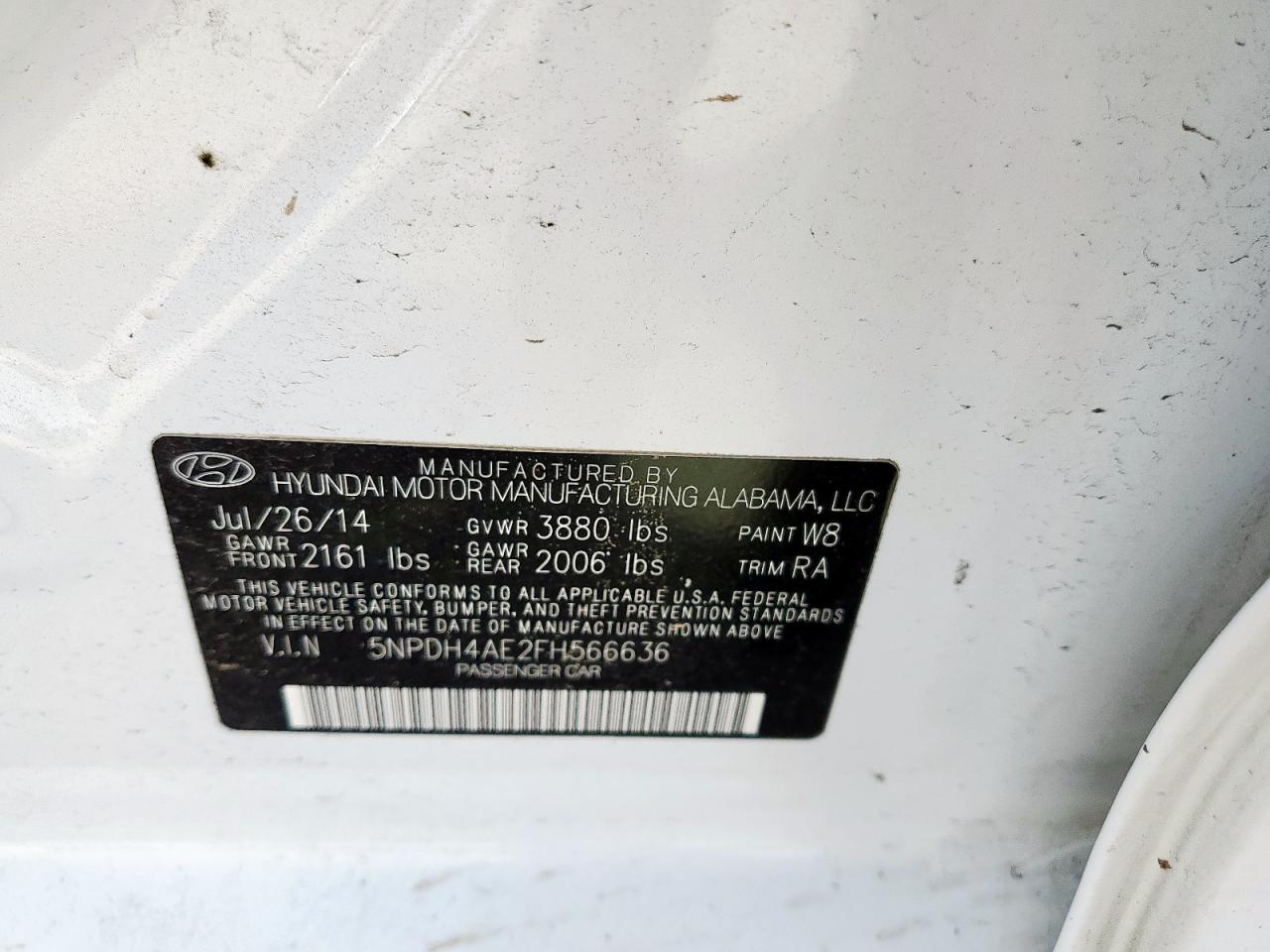 2015 Hyundai Elantra - Image 12