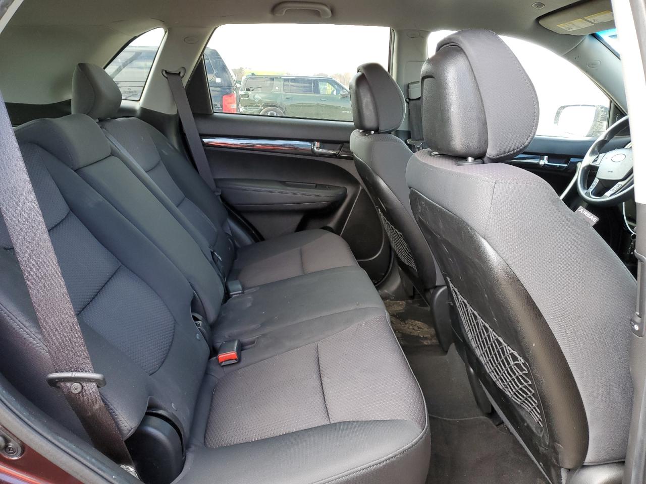 2011 Kia Sorento - Image 11