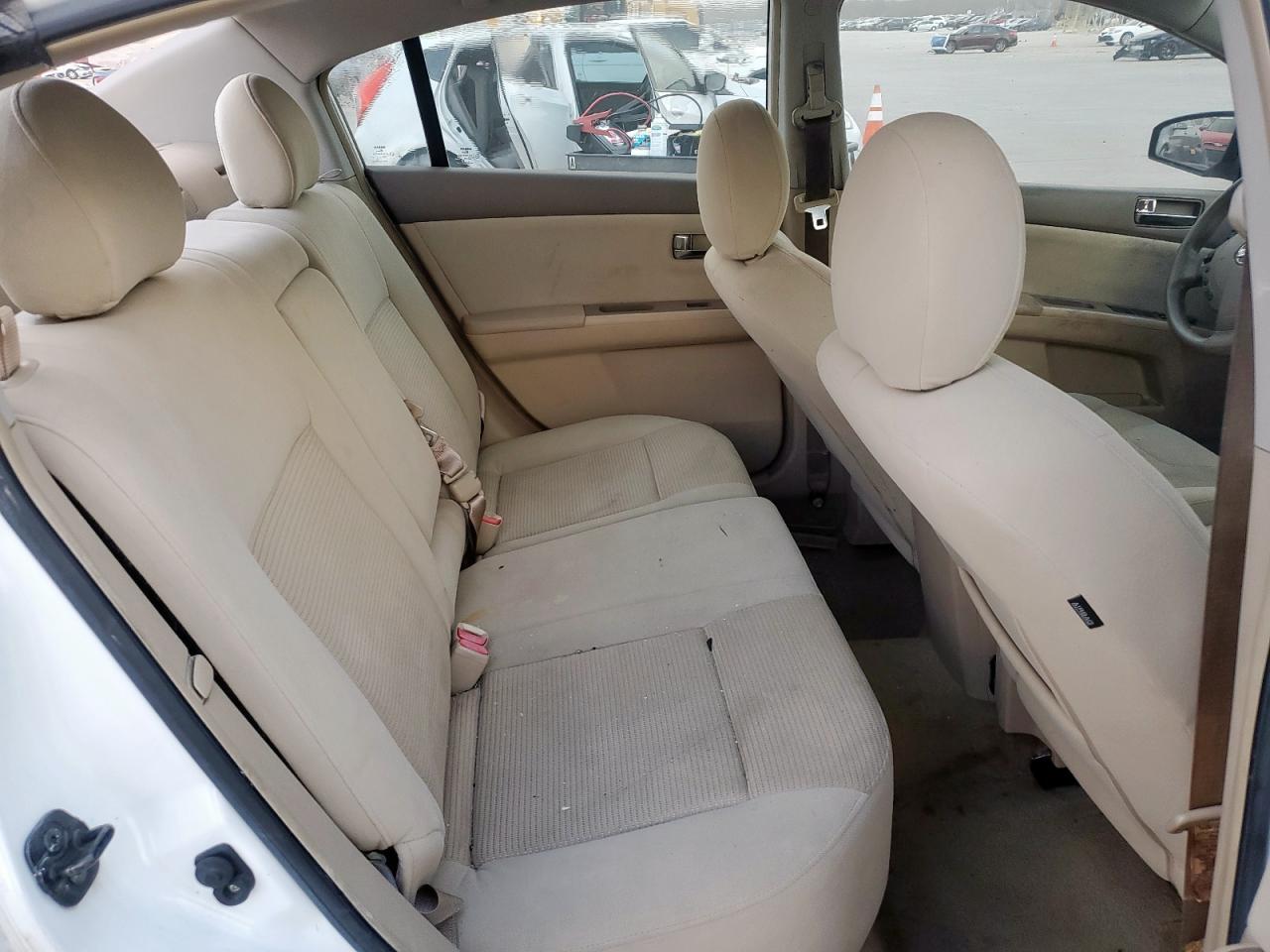 2012 Nissan Sentra - Image 10