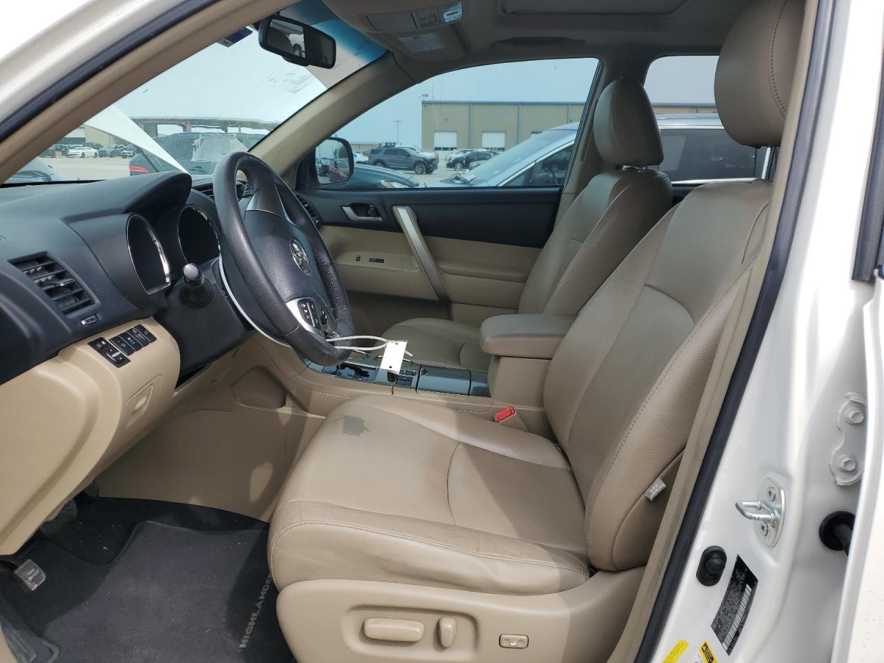 2013 Toyota Highlander - Image 7