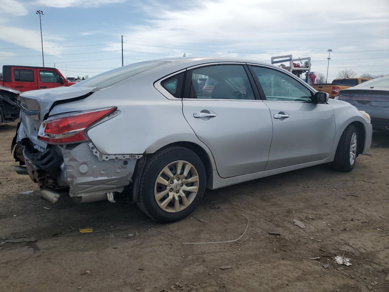 2015 Nissan Altima - Image 3