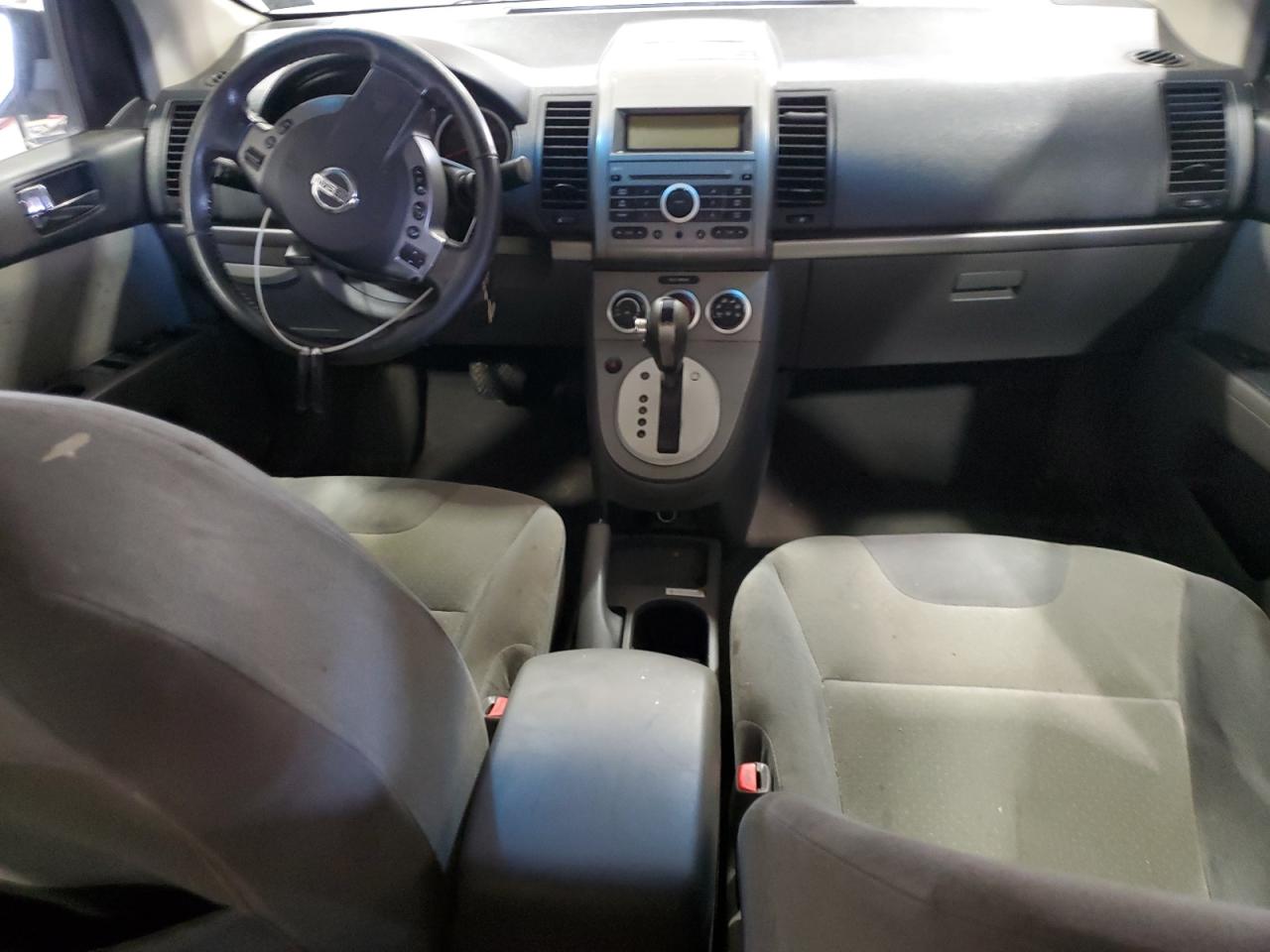 2009 Nissan Sentra - Image 8