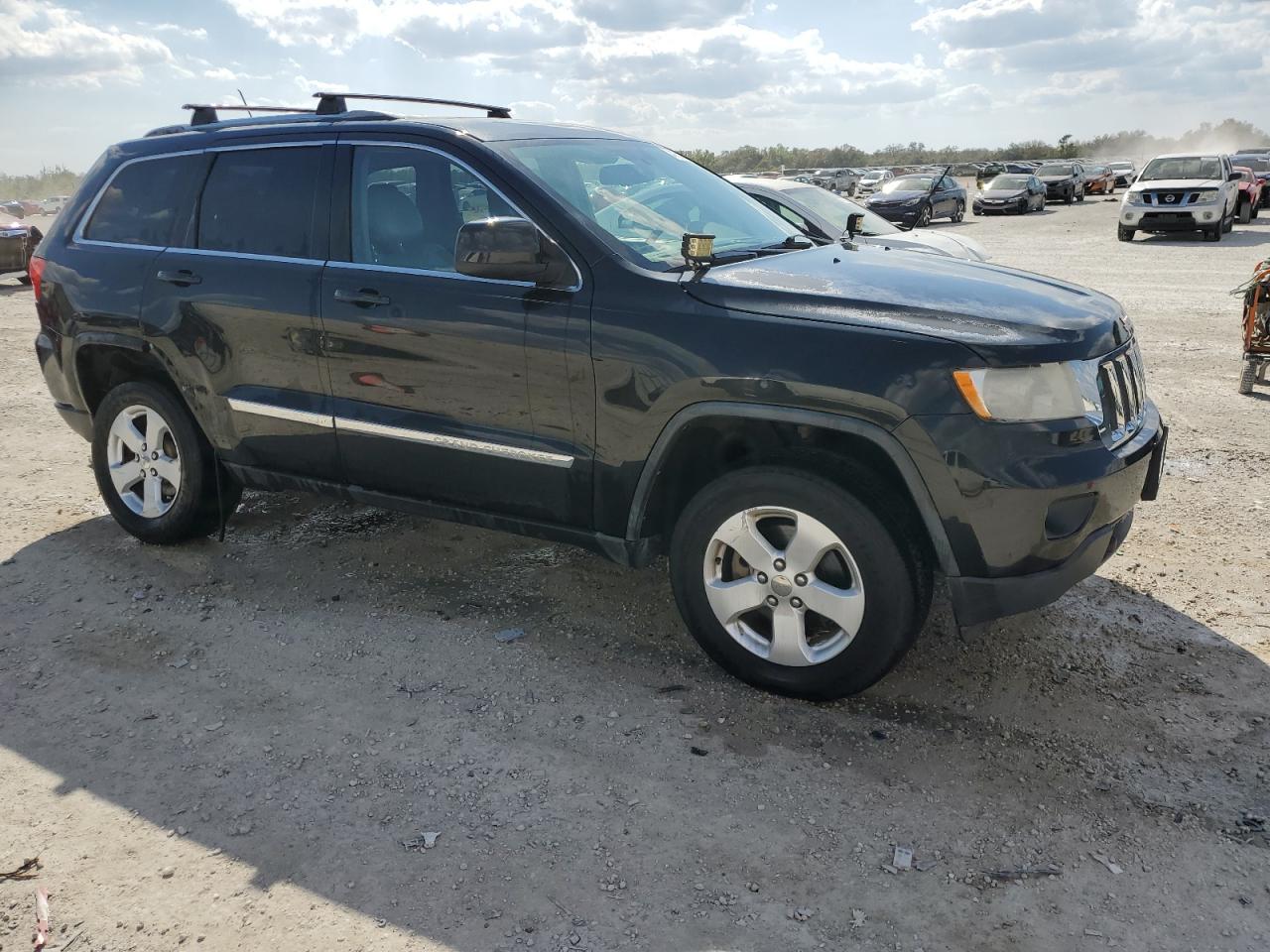 2012 Jeep Grand Cherokee - Image 4