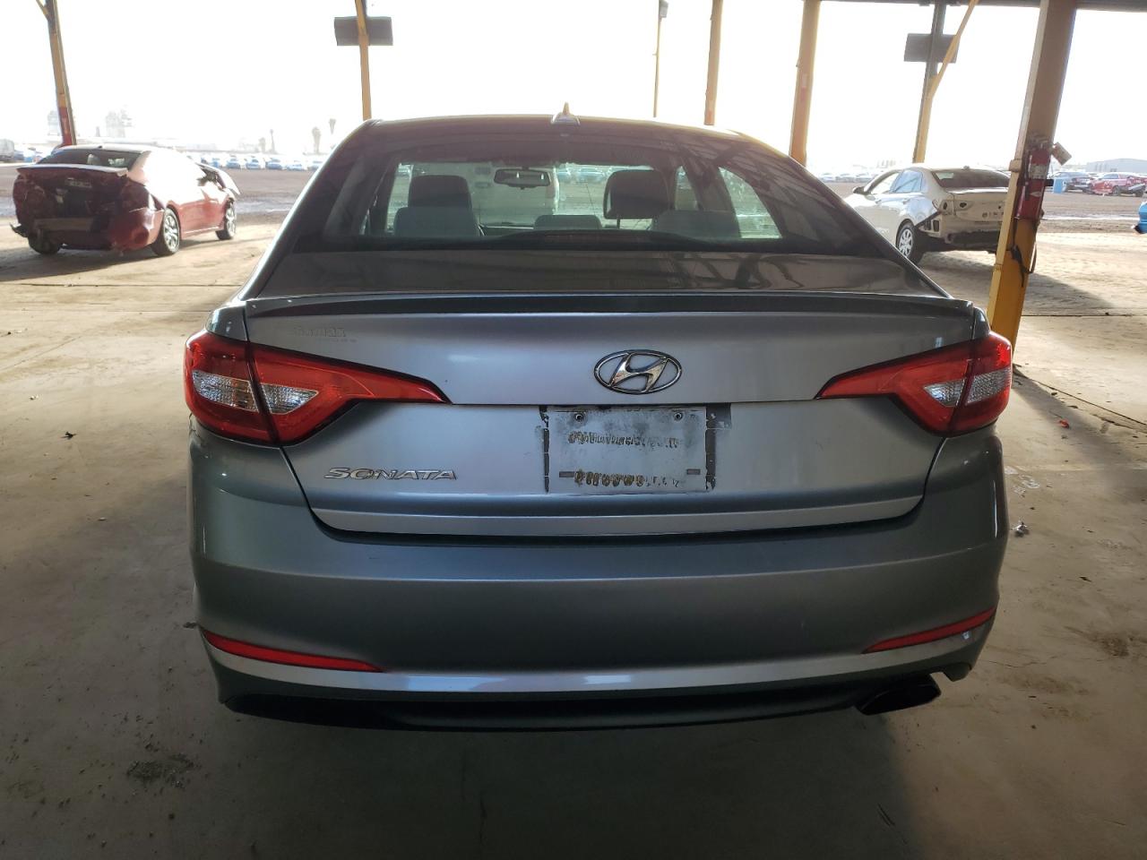 2016 Hyundai Sonata - Image 6