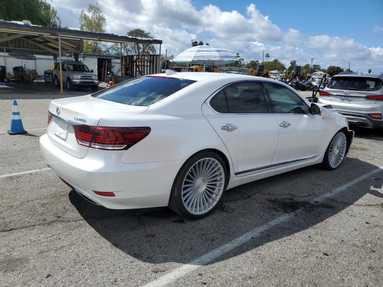 2017 Lexus LS - Image 3