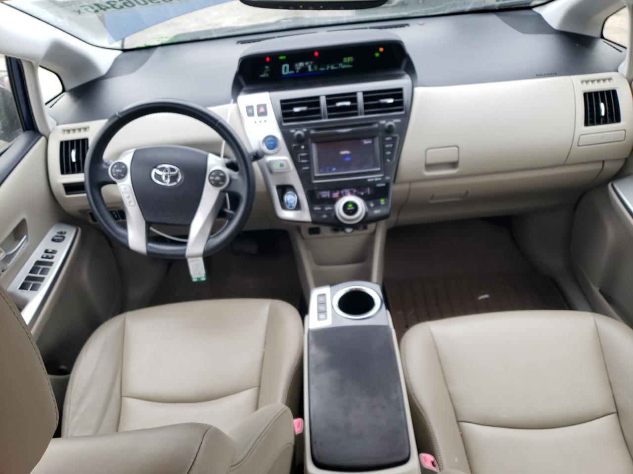 2013 Toyota Prius - Image 8