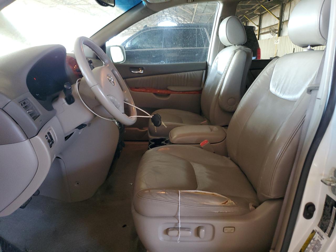 2006 Toyota Sienna - Image 7